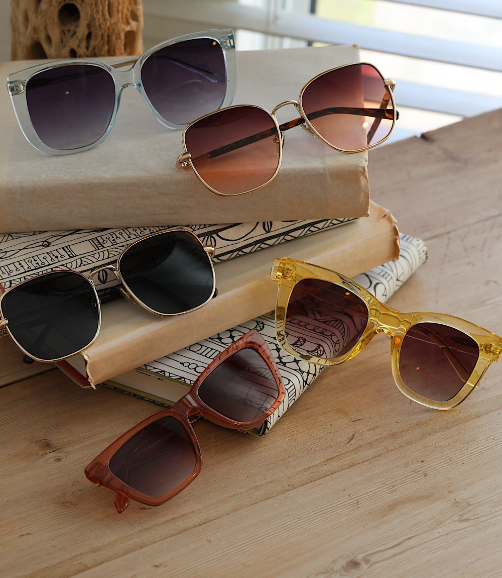 Quay Call The Shots Sunglasses