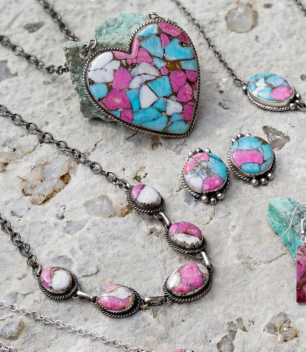 Embellished Cotton Candy Turquoise Link Necklace
