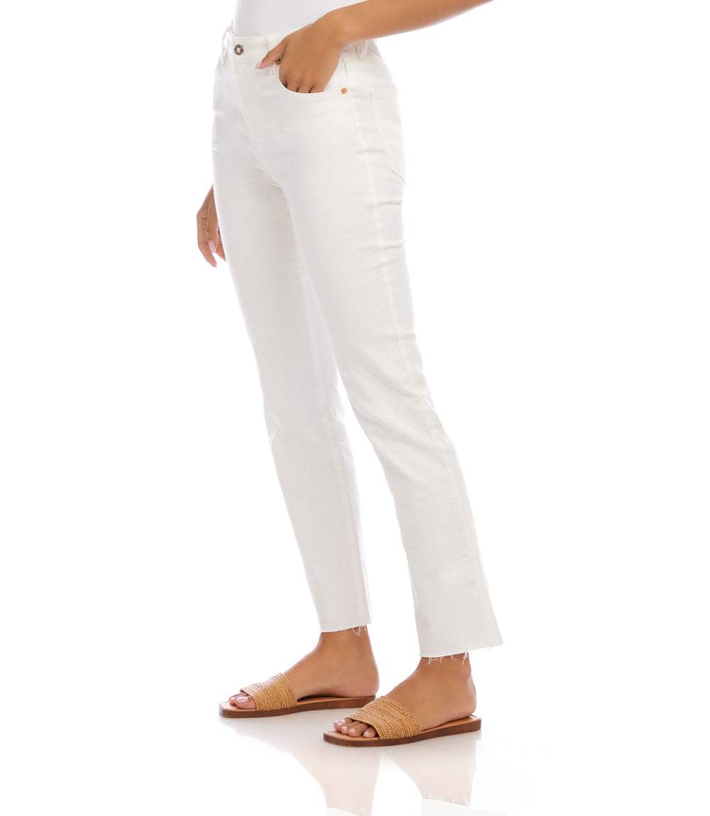 Petite Size Raw Hem Straight Jeans