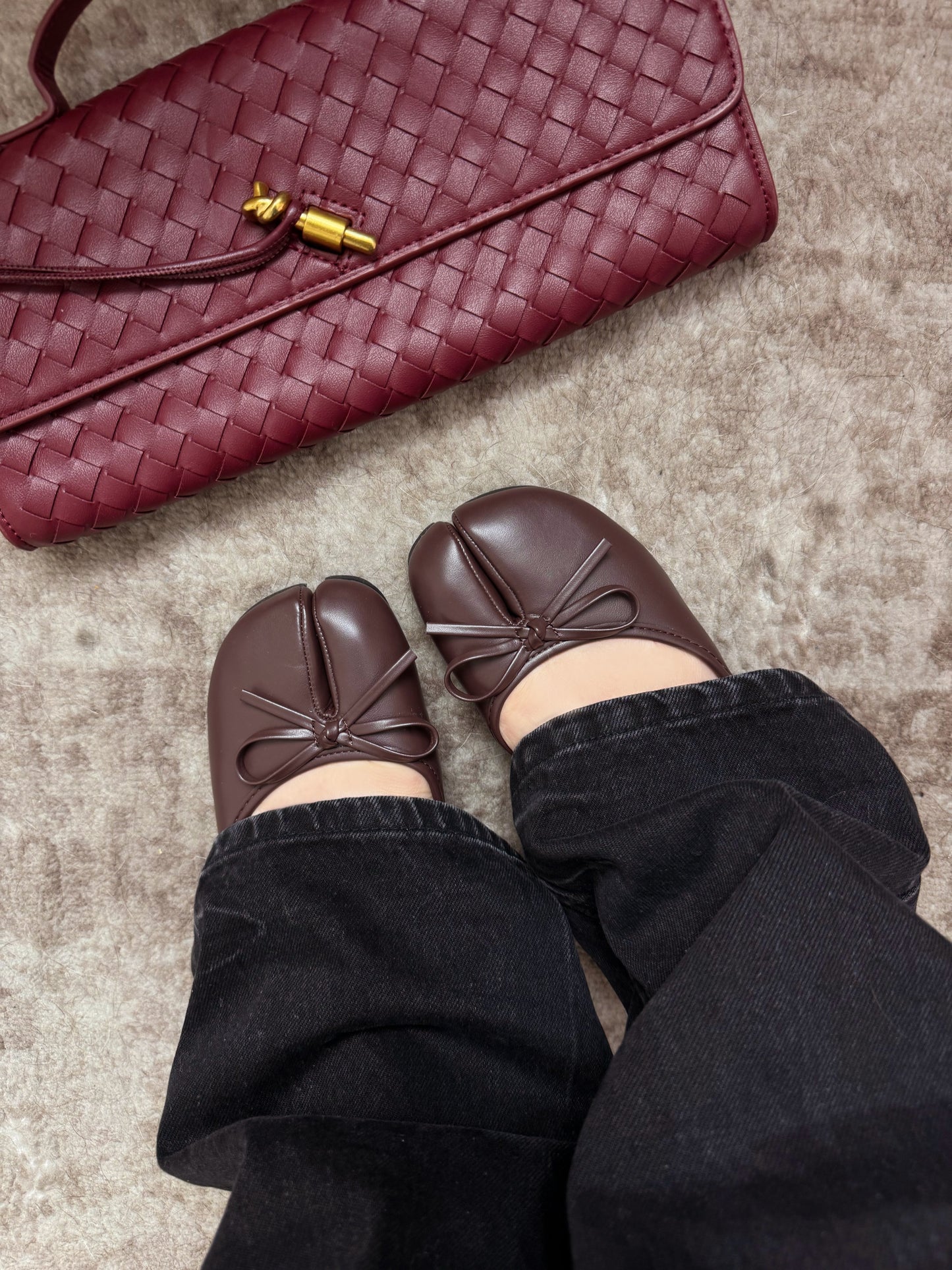 Zyra Split Toe Flats - Brown